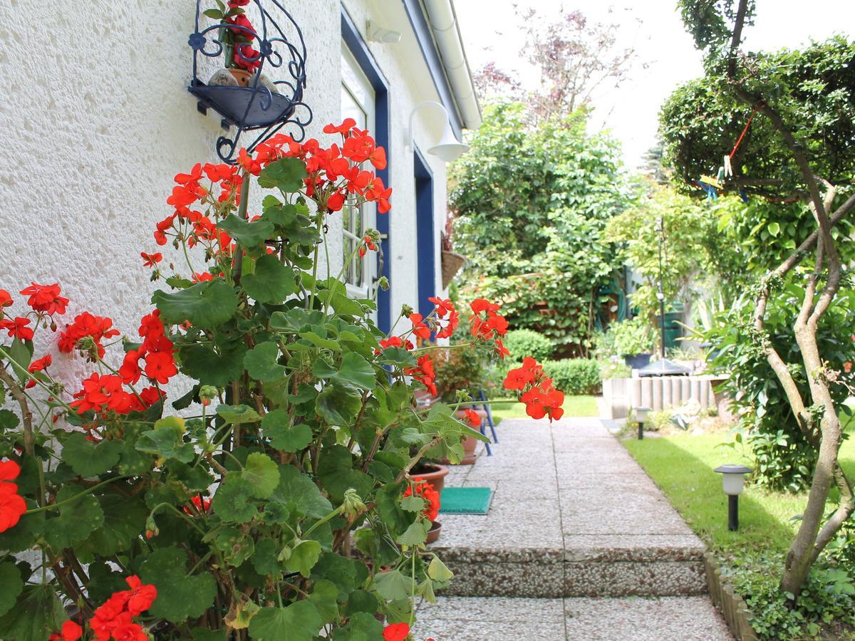 Attractive Bungalow In Damshagen Near The Sea 외부 사진